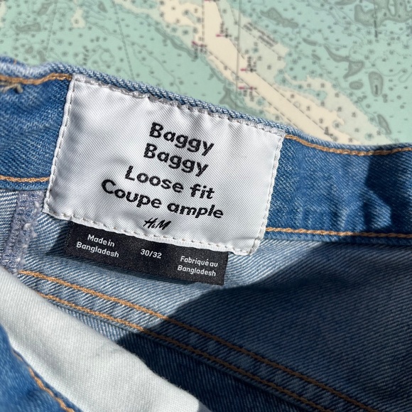 H&M Baggy Loose Fit Light Wash Jeans 30/32 - Picture 4 of 5